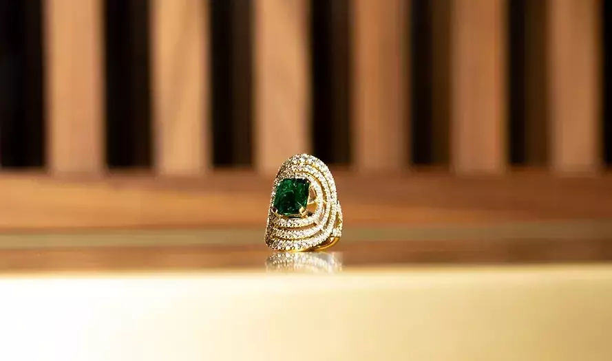 La Collezione "Planet" di Salvadori Diamond Atelier: Un Omaggio al Cosmo