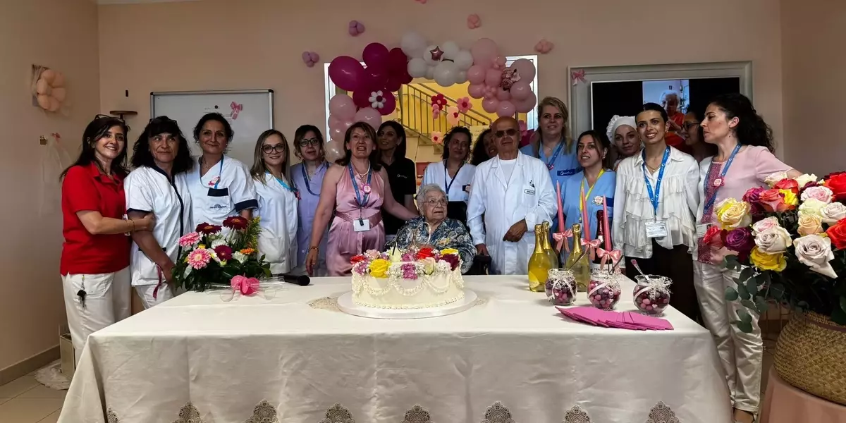 Una Vita Centenaria Celebrata: L'Omaggio a Vincenzina Ruggiero presso RSA Villa Donatello