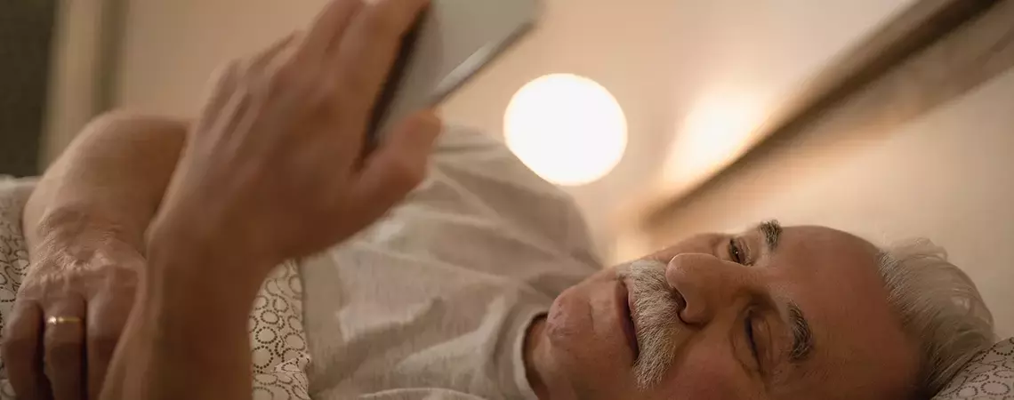 Affrontare l'Insonnia nell'Età Avanzata: Cause, Effetti e Soluzioni