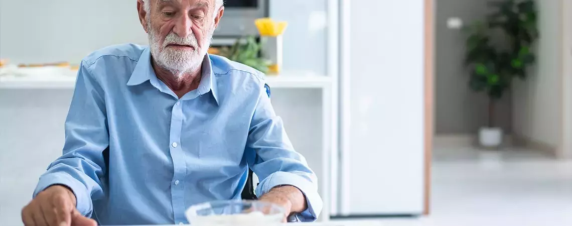 La Lotta alla Malnutrizione Anziana: Riconoscimento, Prevenzione e Benessere Quotidiano
