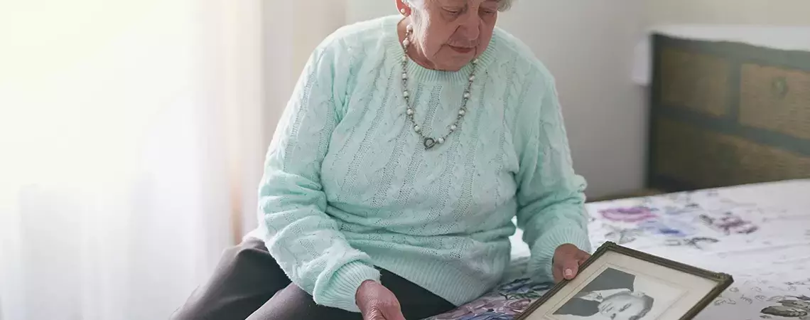 Affrontare il Lutto nella Terza Età: Strategie di Supporto e Recupero