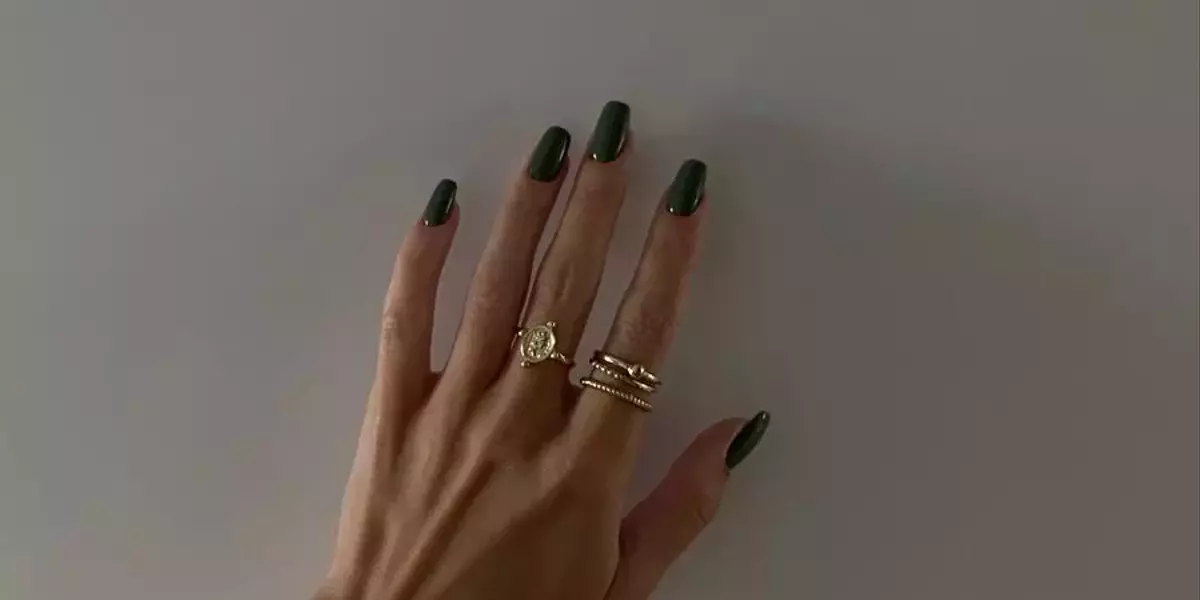 Tendenze Unghie Autunno 2026: Colori e Stili per la Manicure Perfetta