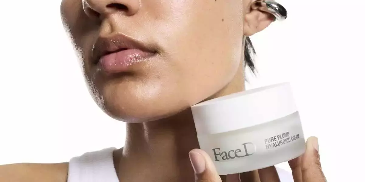 Face D: La Rivoluzione nell'Idratazione Cutanea con Pure Plump Hyaluronic Cream