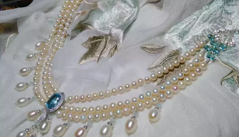 Gioielli da Sposa: Guida Completa per un Look Nuziale Indimenticabile