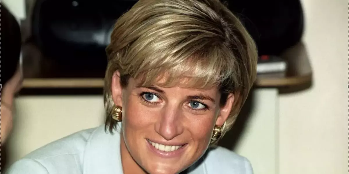 Nuovo libro di Charles Spencer sulla Principessa Diana e le tensioni con Re Carlo
