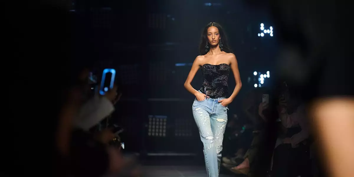 Denim d'Autunno 2026: I Modelli Imperdibili Dalle Passerelle