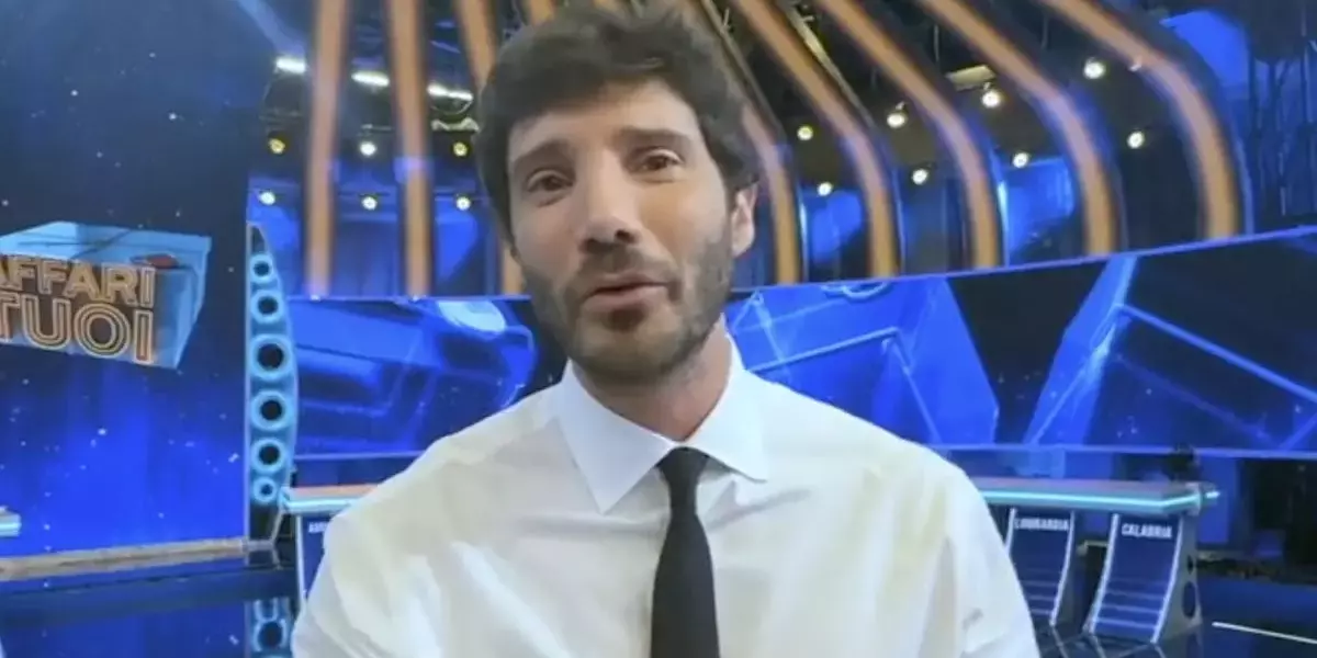 Festival di Sanremo 2027: Le Novità di Stefano De Martino tra Votazioni e Intelligenza Artigianale