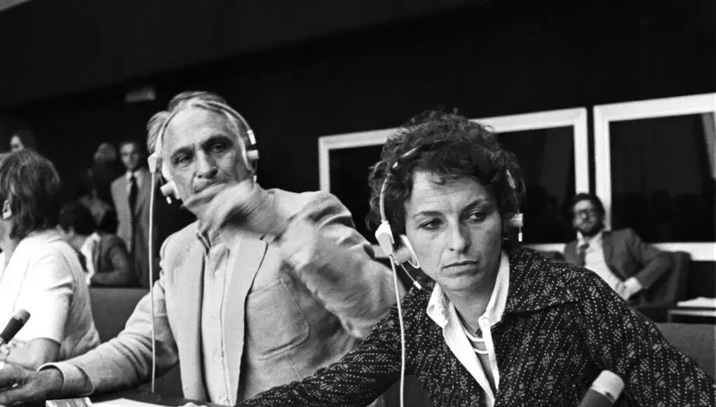L'Eredità Radicale di Emma Bonino: Corpo, Parola e Femminismo
