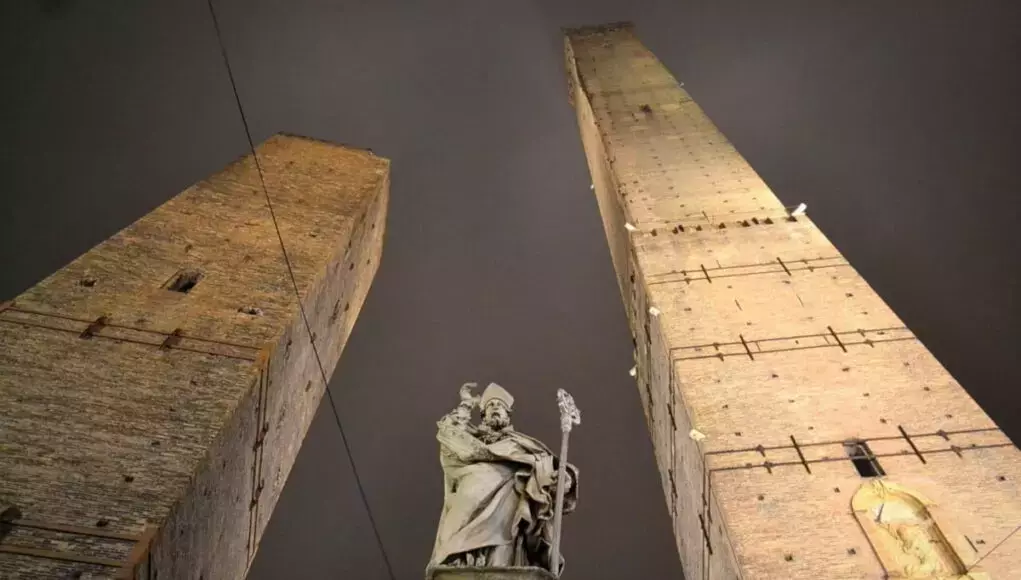 Bologna tra mito e realtà: il libro di Salvatore Papa svela le contraddizioni della città