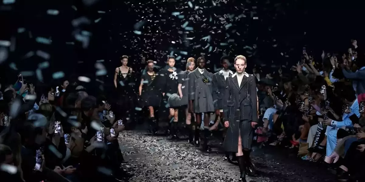 Moschino: Un'Era Rivoluzionaria per la Moda con Messina e Rizzo