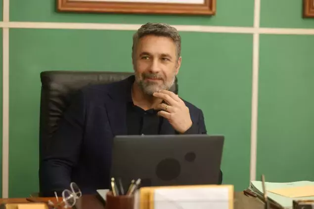 Raoul Bova Protagonista della Nuova Fiction Sull'Inclusione Sociale: "Tutto l'Amore che Resta" su Rai 1