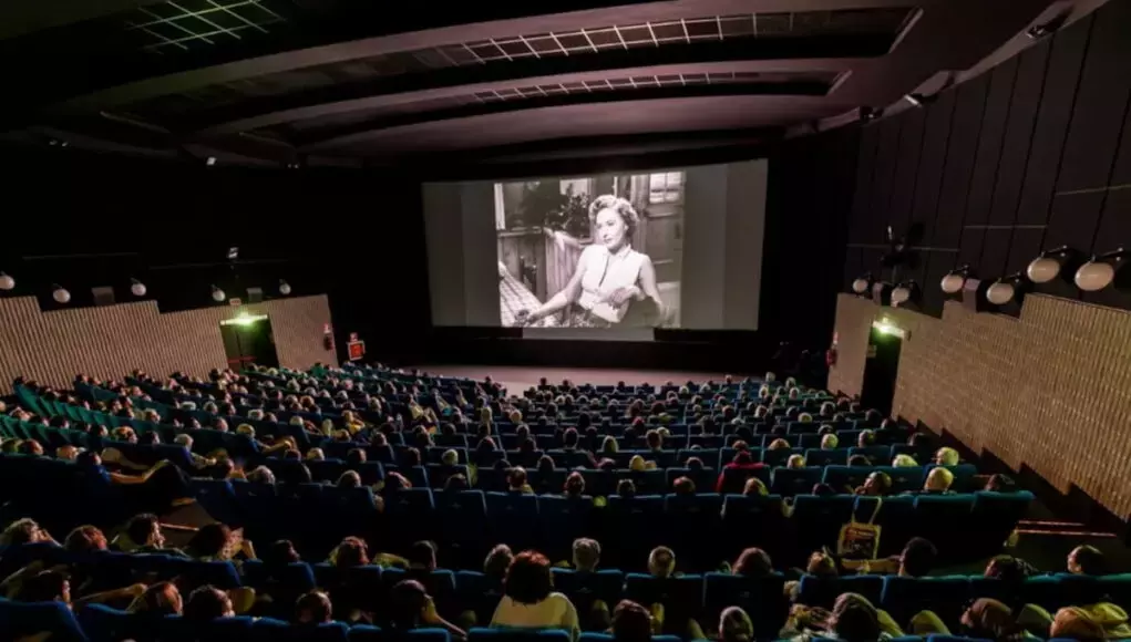 La rinascita del Cinema Arlecchino: un connubio tra tradizione e innovazione a Bologna