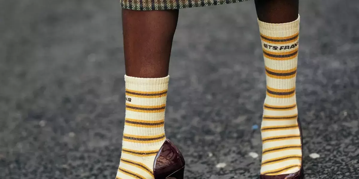 Calze a Righe: Un Tocco Originale per Ogni Outfit