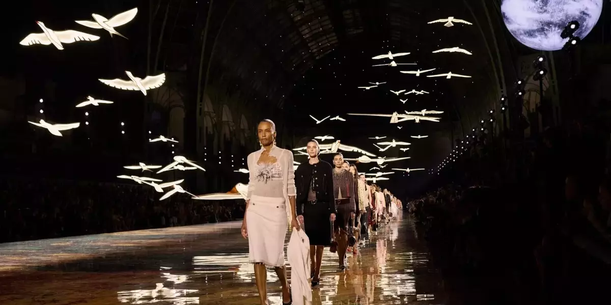 Chanel P/E 2026: Una Celebrazione della Libertà Femminile e dell'Eleganza Senza Tempo