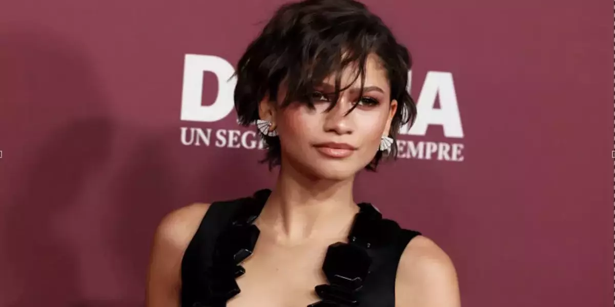 L'Eyeliner Rosso: Il Tocco Audace dell'Autunno 2026