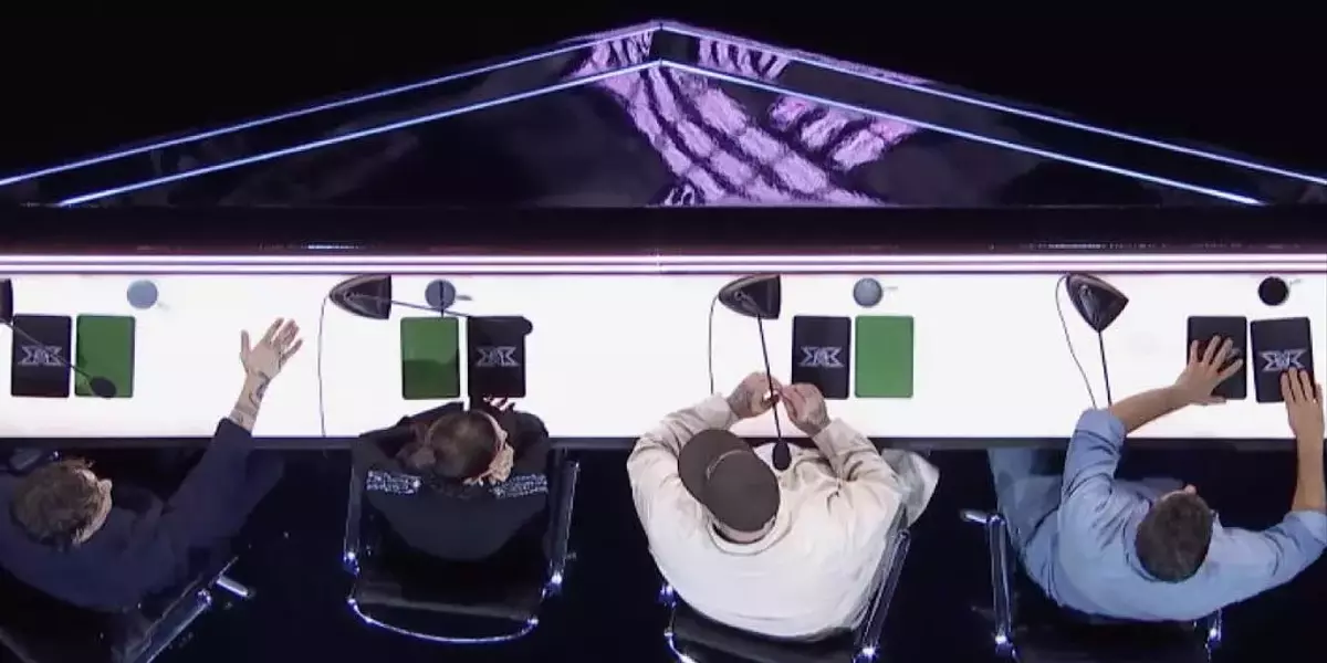 X Factor 2026: L'Ultima Sfida dei Bootcamp tra Carte Rosse e X Pass Decisivi