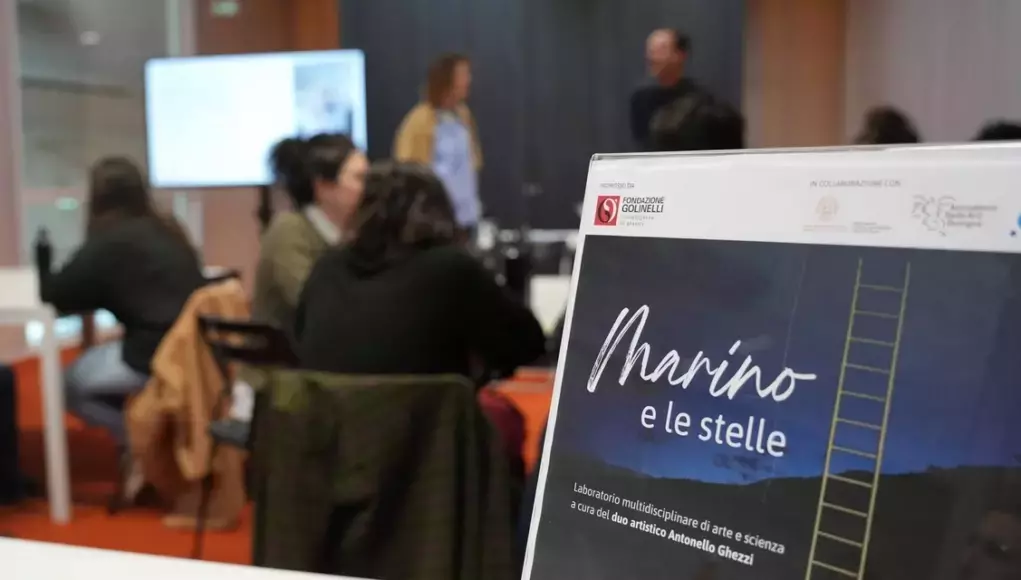 “Marino e le Stelle”: Fusione di Arte e Scienza in Mostra