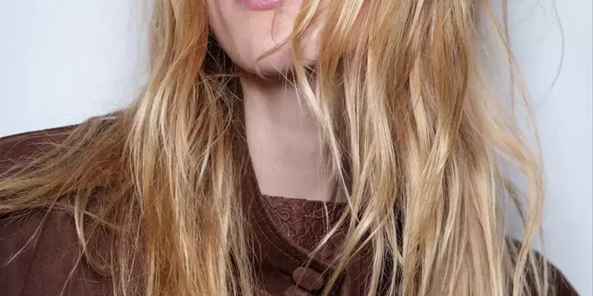 Migliora la Luminosità dei Tuoi Capelli con Effetto Hair Touch: Guida Completa alla Cura Domestica