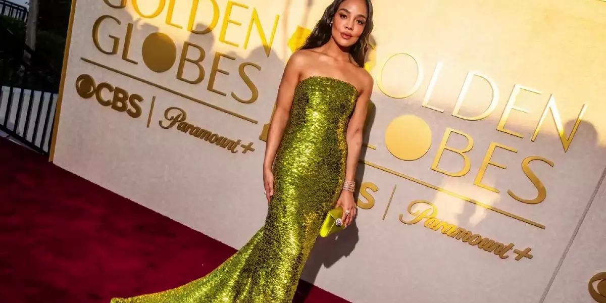 Eleganza in Verde Salvia: Zoë Kravitz e Deva Cassel Definiscono il Trend Autunnale