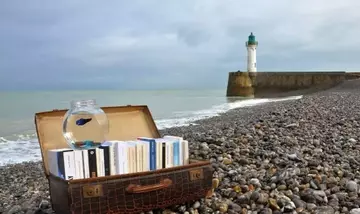 Suggerimenti di Lettura per le Vacanze Estive: Tra Spiaggia e Cima