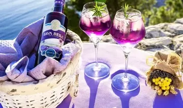 Lav'a Belle: L'Ascesa Rivoluzionaria dell'Aperitivo al Lavanda