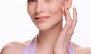 Notino Rivela la Sua Nuova Collezione Make-Up Ibrida tra Trucco e Skincare