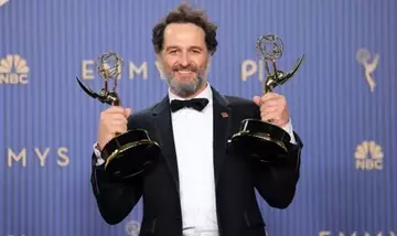 Matthew Rhys: Il Trionfo Storico agli Emmy 2026 con Doppia Vittoria