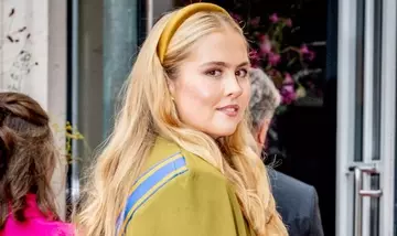 Cerchietti Reali: Amalia e Máxima d'Olanda Ridefiniscono l'Eleganza con Accessori Minimalisti