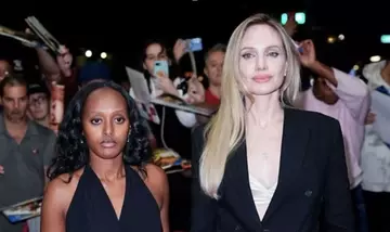 Angelina Jolie e Zahara: Eleganza Coordinata e Legami Familiari Svelati sul Red Carpet