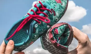 L'arte di camminare a piedi nudi: l'ascesa delle scarpe minimaliste da uomo