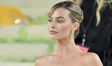 Margot Robbie: Un Nuovo Cognome per le Attività Imprenditoriali e i Progetti Futuri