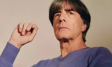 Lidl e Strenesse Blue: la moda d'autunno per tutti, con il ritorno del maglione iconico di Jogi Löw