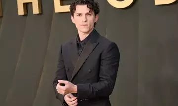 Tom Holland, Margaret Qualley e Sabrina Carpenter: Un Trio da Sogno per il Biopic di Fred Astaire