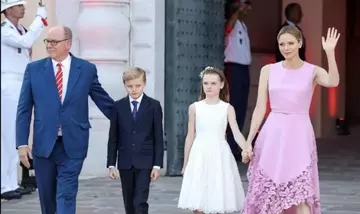 La Principessa Charlene di Monaco celebra una nuova cittadina storica