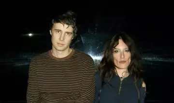 Glamorama: viaggio sonoro tra Indie Rock, Wave e Post Punk