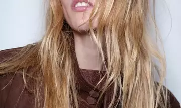 Migliora la Luminosità dei Tuoi Capelli con Effetto Hair Touch: Guida Completa alla Cura Domestica